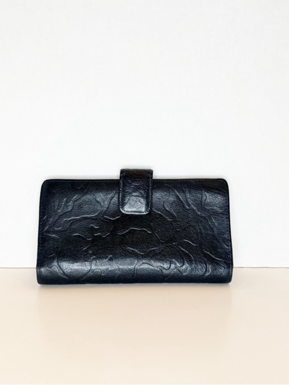 Black Wave Embossed Genuine Leather Clutch Wallet with Flap and Snap Closure